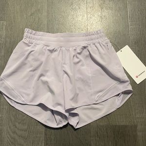 Lululemon Hotty Hot LR Shorts 4” Tall - Lavender Dew - NWT